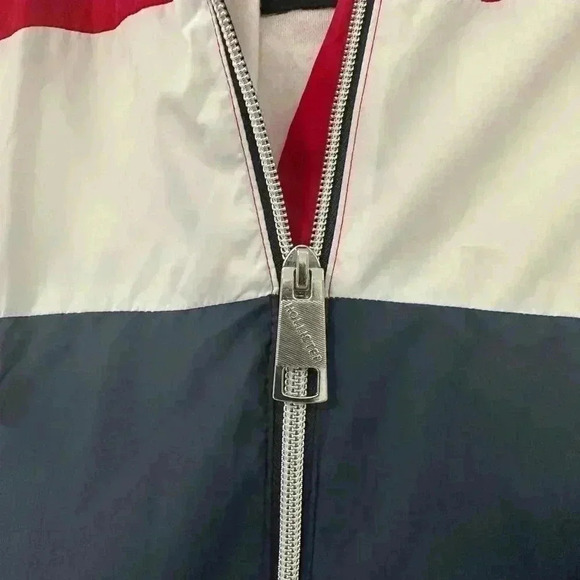 130.Hollister Color Striped Cropped Windbreaker Jacket Women’s XS Red/White/Blue - Picture 3 of 5